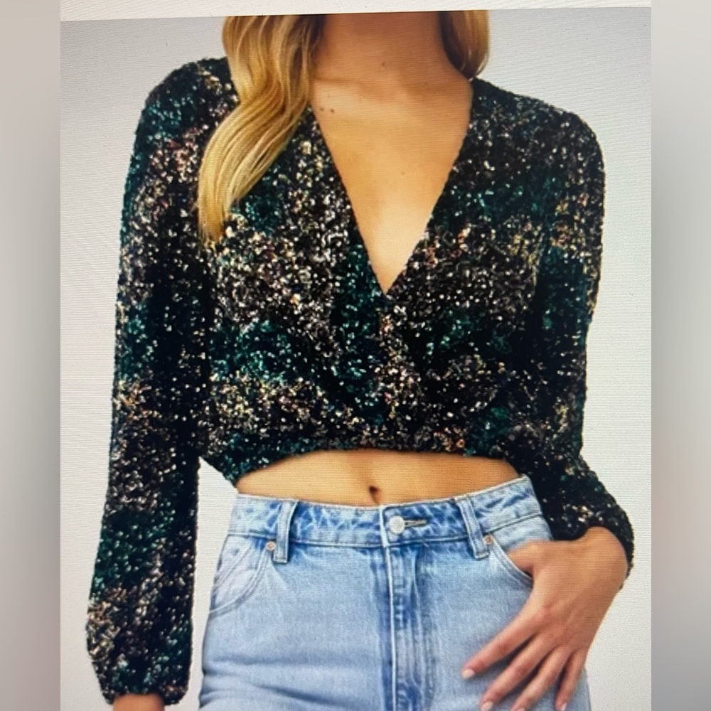 Astr The Label Sequins Cropped Top Medium